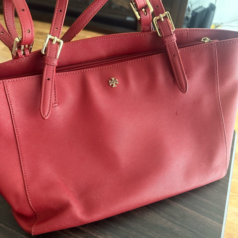 #Toryburch red #Tote